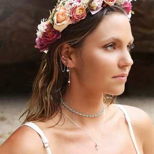 Gargantilla de plata de ley con piedras preciosas turquesas, collar de cristal delicado para capas o uso diario - Product Image 2