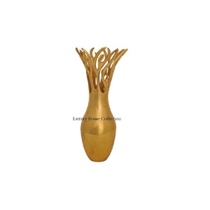Vase de designer en métal de style incroyable royal couleur dorée pour la pièce maîtresse de table et de mariage à la maison au meilleur prix au prix le plus bas - Product Image 5