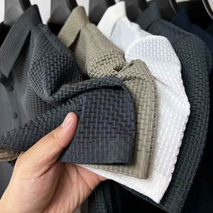 Camiseta de Polo de manga corta con estilo para hombre, tela de algodón transpirable, diseño moderno, ropa de verano de tacto suave, Polo sólido a la moda - Product Image 1