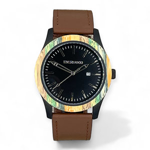 Reloj Inverness con esfera analógica, combinación de bambú y cuero marrón - Product Image 1