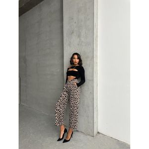 Pantalones y Trajes Estampados para Mujer - Product Image 4