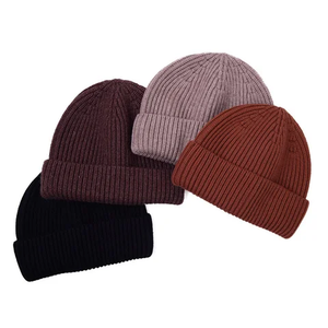 Nouveau design Bonnet de couleur unie pour femmes et hommes Chapeaux d'hiver personnalisés en tricot acrylique unisexe - Product Image 2