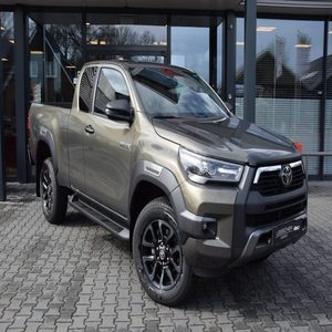 Fairly Used Toyotai Hilux 4x4 Hilux Diesel Pickup 2.4L LED Camera Electric Metal Leather Turbo Dark Multi-function ACC Automatic - Product Image 3