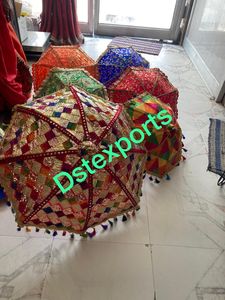 Décoration de pousse-pousse en bois multicolore peint à la main, décoration de mariage multicolore en bois - Product Image 5