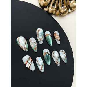 Ocean Jade Press on Nail, autocollants élégants pour ongles pour femmes et hommes - Product Image 2