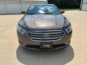 Ford Taurus SEL 2016 - Product Image 6