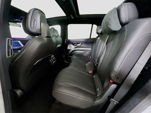 BARELY USED LIKE NEW AND PRICE FRIENDLY 2026 MBENNZZ EQS 400 4MATIC LUXURY SUV <b>PANORAMIC</b> SUNROOF 360 REAR <b>CAMERA</b> 110kWh - Product Image 4