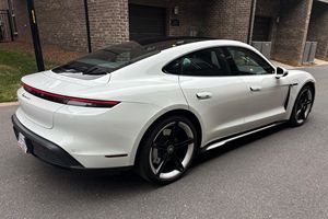 Porsche Taycan 4S 2022 Usado, 562 hp, Motor Dual, Tracción en las Cuatro Ruedas - Product Image 3