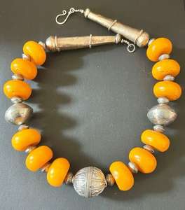 Collier de perles en forme de coeur en résine pour les fêtes de mariage fiançailles fêtes de noël et vêtements de bureau - Product Image 3