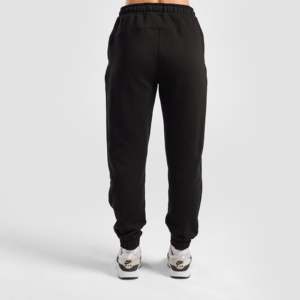 Ropa Deportiva Negra para Correr Empower Regular Joggers - Product Image 2