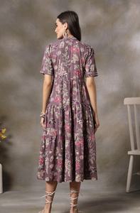 Robe mi-longue ajustée et évasée à imprimé floral de haute qualité pour femmes, design imprimé élégant, robe pour femmes pour les soirées - Product Image 6