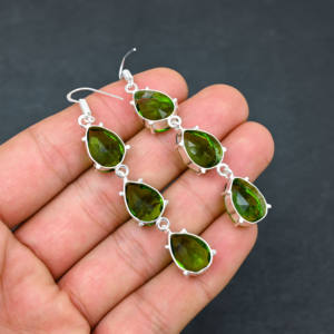 ต่างหูเพชรเพอริดอทสีเขียวขนาด10X14มม. ทรงลูกแพร์ได้มาตรฐาน IGI ได้รับการรับรองจากเงินสเตอร์ลิง1.90ของขวัญสำหรับงานเลี้ยง - Product Image 3