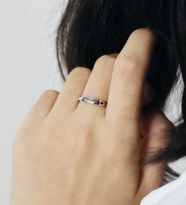 Anillo Apilable Personalizado con Nombre, Joyería Minimalista para Mujer, Uso Diario, Regalo Elegante, Diseño Delgado y Lujoso para Bodas y Fiestas - Product Image 1