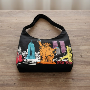 Sac fourre-tout en toile noire imprimé New York City, élégant |   Sac à main réutilisable pour le shopping et les voyages, fermeture éclair, longues bretelles, pour femmes - Product Image 4