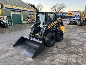 Minicargadora New Holland L320 de Uso Pesado en Venta, Alto Rendimiento, Excelente Estado, Pocas Horas de Uso, a Precio Competitivo - Product Image 4