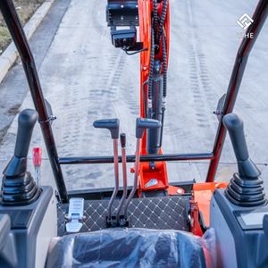 Mini Escavatore Idraulico Rosso da 1,5 Tonnellate per Lavori di Giardinaggio, Agricoltura e Costruzione - Product Image 5