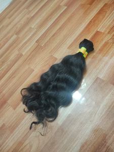 Cabello Humano Virgen de la India del Sur, Ondulado, 26 Pulgadas, Crudo, con Cutícula Alineada y Sin Procesar - Product Image 2