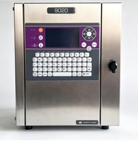 Imprimante jet d'encre CIJ M 9020 pour le codage des dates de production et des boissons sur les tuyaux en PVC