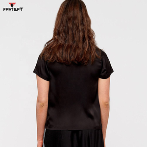 Vente en gros de T-shirts unis imprimés Chemises polo sport en tissu polyester bon marché Fabriqué au Pakistan - Product Image 2