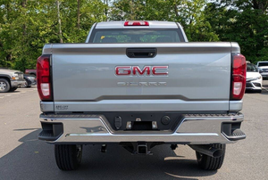 GMC Sierra 2500HD Pro AWD Turbo 2024 d'occasion impeccable avec jantes en alliage foncé, sièges en cuir, régulateur de vitesse adaptatif, démarrage à distance, Bluetooth, pick-up automatique - Product Image 3