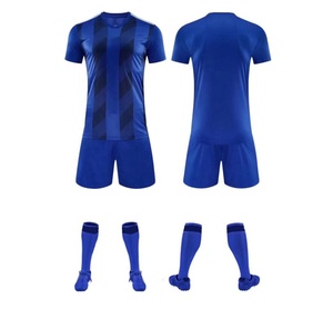 Vente en gros 2025 uniformes de football personnalisés respirant confort jeune maillot de football pour hommes décontracté sport imprimé uniformes - Product Image 4