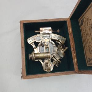 Sextant marin antique noir nautique en gros avec boîte en bois Instrument de navigation maritime pour cadeau de décoration de bureau à domicile - Product Image 5