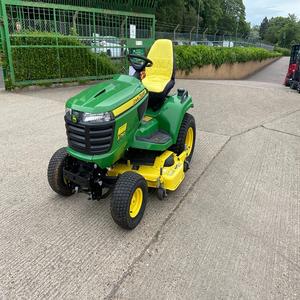 En stock John Deereee x750 Tractor fiable para paisajismo y trabajos de césped Mejor precio garantizado con entrega rápida - Product Image 2