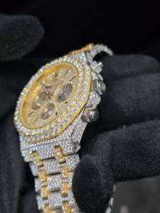 Montre de luxe unisexe Hip Hop glacée, personnalisée, avec moissanite VVS, bracelet en alliage or jaune, mouvement à quartz, mécanique tendance - Product Image 4