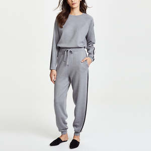 ชุดวอร์มเล่นกีฬาของผู้หญิงมีสไตล์เสื้อครอปมีฮู้ดชุดวิ่ง2ชิ้นผ้าคอตตอน100% กันลมระบายอากาศ - Product Image 3