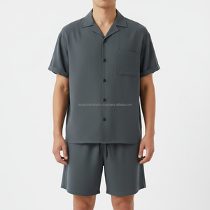 Ensemble décontracté pour homme sur mesure OEM - Chemise à manches courtes et short gris ardoise, tenue d'été 2 pièces - Product Image 3