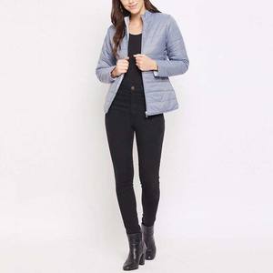 Veste matelassée en toile respirante de haute qualité, avec logo personnalisé, pour l'automne et l'hiver, pour femmes - Product Image 6