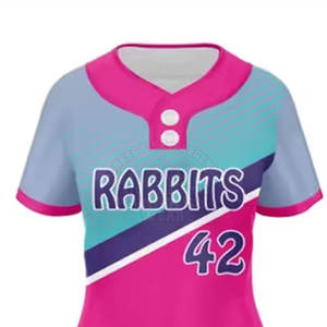 Vêtements de compétition féminins conçus pour l'intensité et l'endurance, ensemble de softball de niveau professionnel avec une performance élégante - Product Image 4