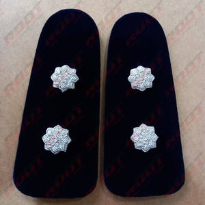 Hombreras de Encaje Bordado de Lujo Personalizadas con Detalles Hechos a Mano, Accesorios de Uniforme Hechos a Medida - Product Image 3