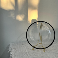 Assiette de présentation minimaliste haut de gamme en plastique transparent avec bord noir – Assiettes de présentation transparentes économiques pour mariages, événements et banquets