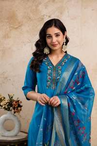 Nouveauté, ensemble de Kurta de travail Chanderi Zari fait à la main avec Dupatta pour mariage, vêtements ethniques indiens - Product Image 6