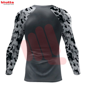 Rash Guard personnalisé de la meilleure qualité pour les hommes à manches longues MMA Rush Guards directement de l'approvisionnement du fabricant - Product Image 4