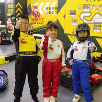 Los karts de pedal de coche para niños de un solo asiento son adecuados para niños de 5 a 16 años