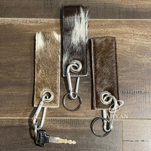 สายคล้องข้อมือหนังวัวแท้คุณภาพสูง - Product Image 1