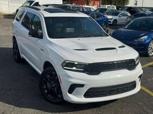 2023 D-o-d-g-e D-u-r-a-n-g-o R/T Premium AWD bajo kilometraje y precio asequible en stock listo para enviar - Product Image 4