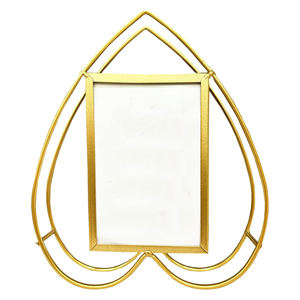 Fabricantes indios, marco de fotos de hierro, estante decorativo de exhibición de pared de mesa fundida personalizable para sala de estar, dormitorio, ambiente - Product Image 6