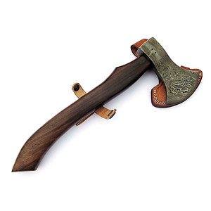 Hache de camping robuste en acier de Damas, tête en acier à motif artisanal avec manche en bois solide pour la survie en bushcraft et l'utilisation en plein air - Product Image 1