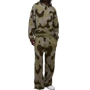 Ensemble de survêtement à capuche pour homme, tendance, en gros, personnalisé, tricoté, logo, streetwear, hiver, respirant, séchage rapide, 100% coton biologique, haute qualité - Product Image 1