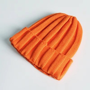 Gorro de Punto con Puño Unisex Personalizado de Primera Calidad, Gorro de Invierno Acrílico para Moda Urbana y Uso en Clima Frío al Aire Libre - Product Image 3