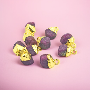 Colgante de piedras preciosas de rubí crudo electrochapado en plata de ley de estilo religioso DIY al por mayor, fabricación de joyas chapadas en oro, rubí crudo - Product Image 1