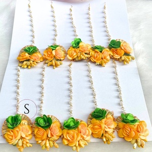 Joyería Maang Tikka de Flores al por Mayor para Regalos de Haldi Mehendi, Regalos para Damas de Honor, Joyería Mehndi para Bodas y Decoración - Product Image 6