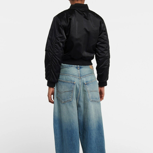 Venta al por mayor Varsity Letterman chaqueta mujer béisbol personalizado Letterman Varsity chaqueta mujer Crop Varsity chaquetas satén hecho - Product Image 3