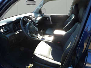 Voiture d'occasion de qualité et abordable, Toyota 4Runner 2022, conduite à gauche - Product Image 2