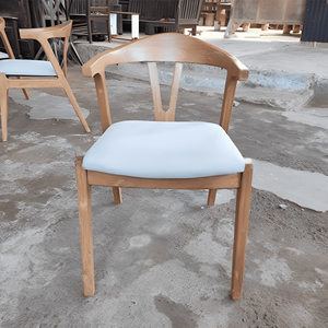 Ensemble de table à manger ronde en bois avec chaises rembourrées, meubles de salle à manger modernes pour la maison, l'hôtel, l'appartement et la villa (7 pièces) - Product Image 3