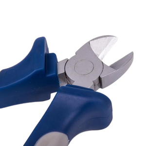 Pince coupante diagonale professionnelle en acier au carbone de 6 pouces avec poignées en TPR/PP, placage chromé, mâchoires lisses, qualité industrielle - Product Image 1