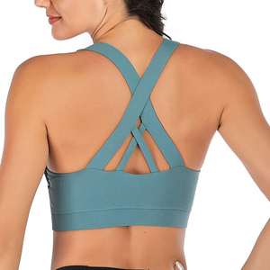Soutien-gorge de sport respirant et simple, qualité supérieure fabriquée au Pakistan, en élasthanne et nylon, soutien moyen, vêtements de sport pour femmes - Product Image 3